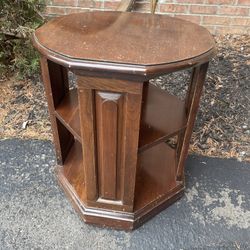 Round End Table 