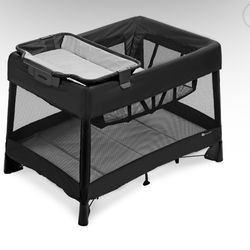 4moms pack n play/ bassinet/ changing table 