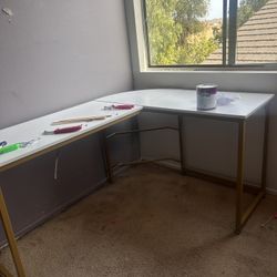 L Desk