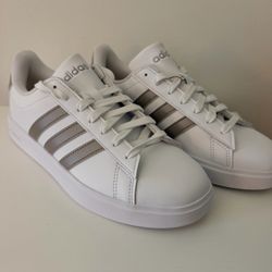 Cloudfoam is an adidas cushioning size: 9.5