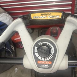 Honda Mower Hrx217  $400OBO