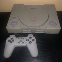 PlayStation 1 Video Game Bundle System Working For Sale