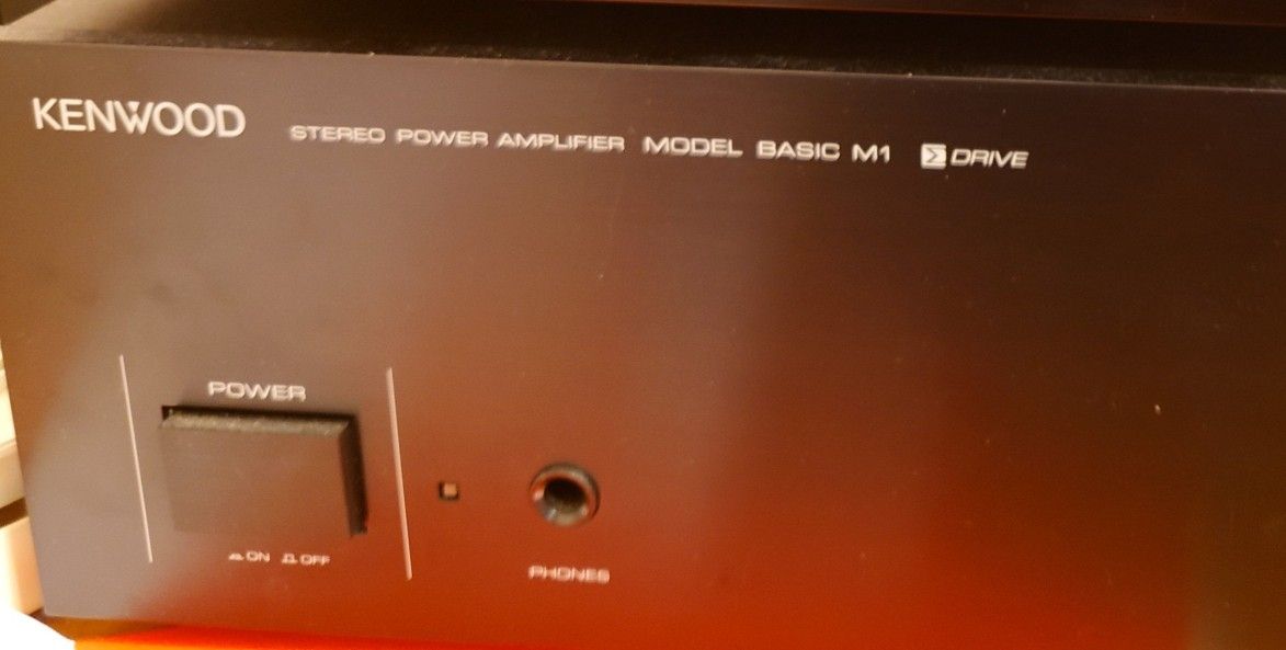 Kenwood Basic M1 105W Amp