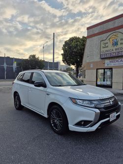 2022 mitsubishi outlander hybrid 4x4