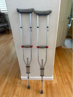 Universal Crutches Ajustable
