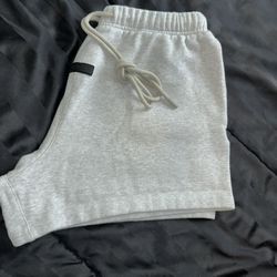 Essentials Shorts