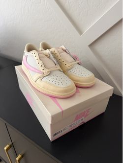 Travis Scott Jordan 1 Retro Low Pink Men's SZ.10
