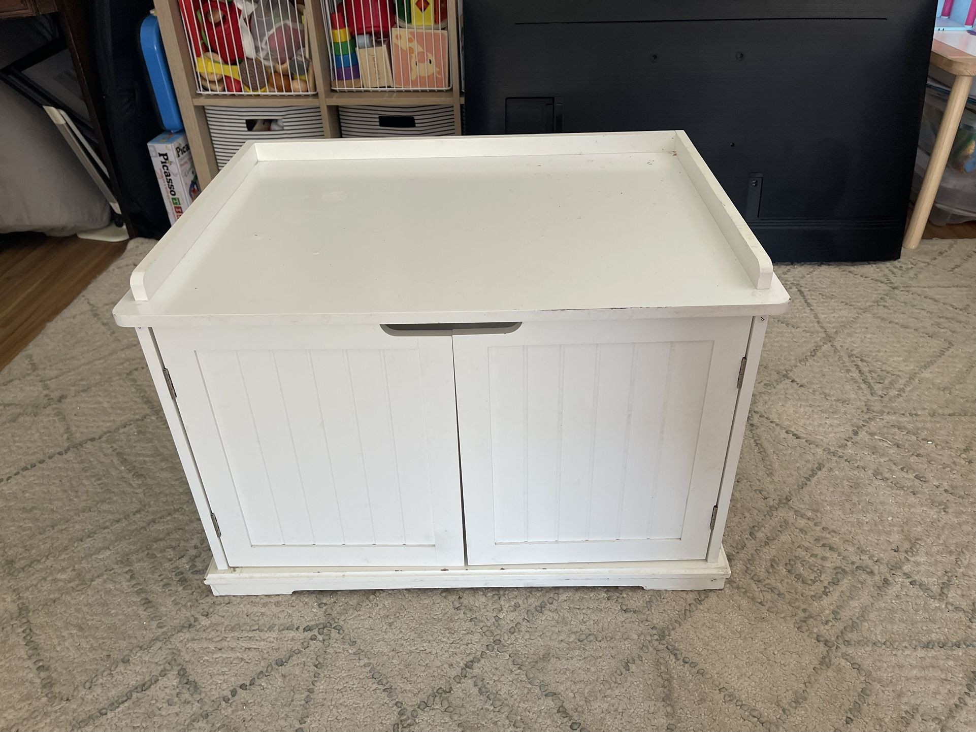 Litter Box Enclosure