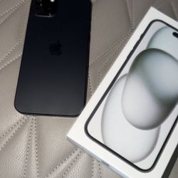 iPhone 15 Plus