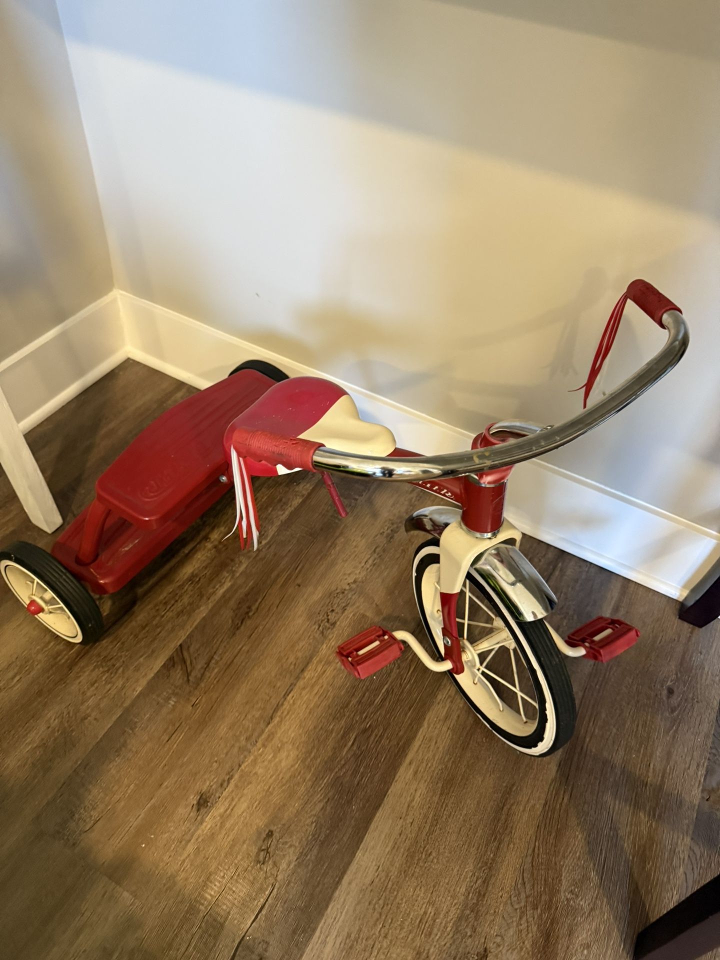 Radio Flyer Classic Dual Deck Toddler Tricycle, Red Trike, Tricycle for Toddlers Age 2.5-5 Years, Toddler Bike
