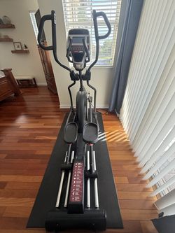 SOLE E35 Elliptical – Excellent Condition