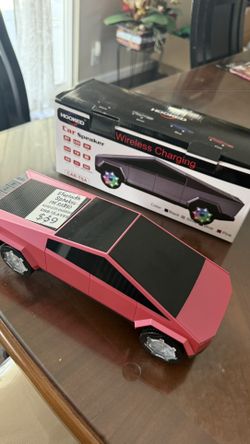 Loa Bluetooth hình xe Cybertruck (car speaker + LED + wireless)