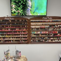 Nail Polish Center / Holder 