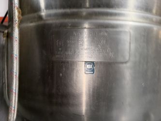 Commercial Stainless Steel Steam-Jacketed Kettle – Groen, Model KGL-40, 40-Gallon Capacity