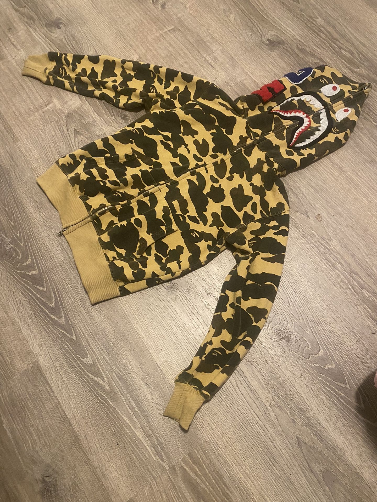 Bape 1st Camo Shark WGM Full Zip Hoodie (yellow)