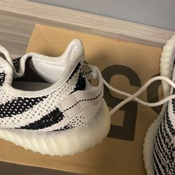 Zebra Yeezys and original shoe box size 10