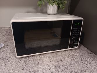 White Countertop Microwave Oven
