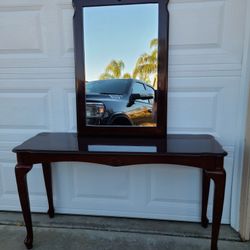 Table And Mirror Detached