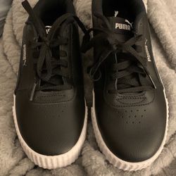 Womens New Carina Pumas Sz8.5