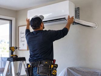 Mini split ac unit minisplits