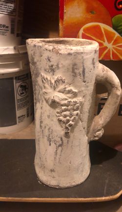 Shabby chic pot