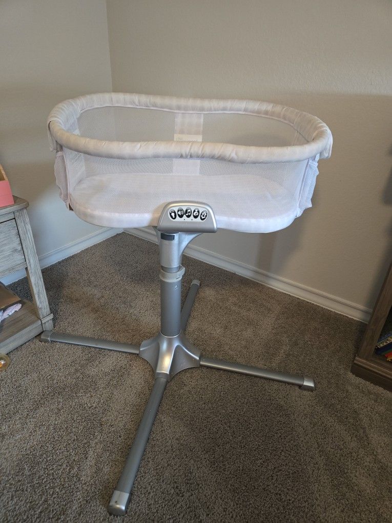 Halo Bassinett Swivel Sleeper