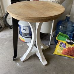Round Side Table