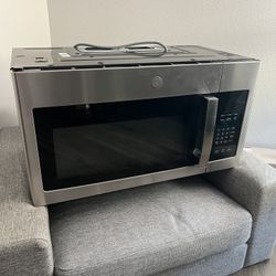 GE Over-the-Range Microwave 