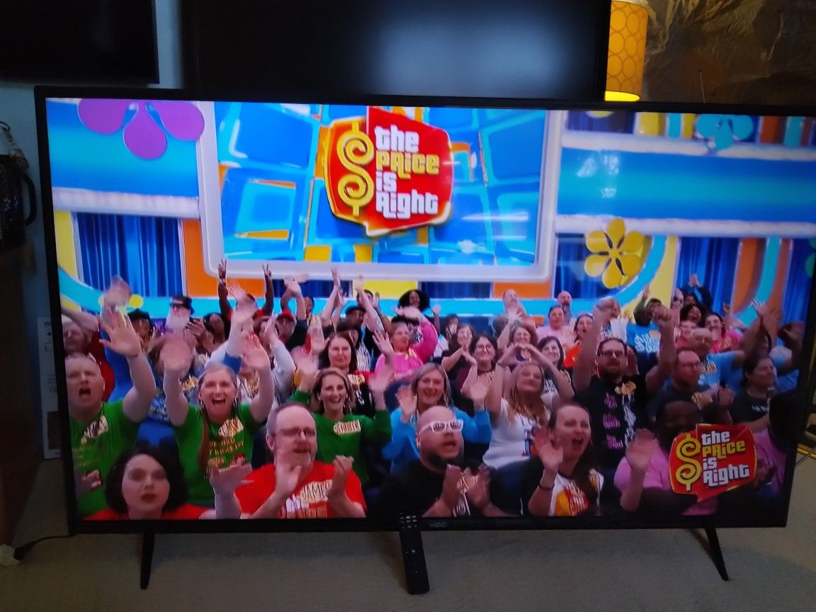 VIZIO 65" 4K UHD SMART TV WITH HDR+