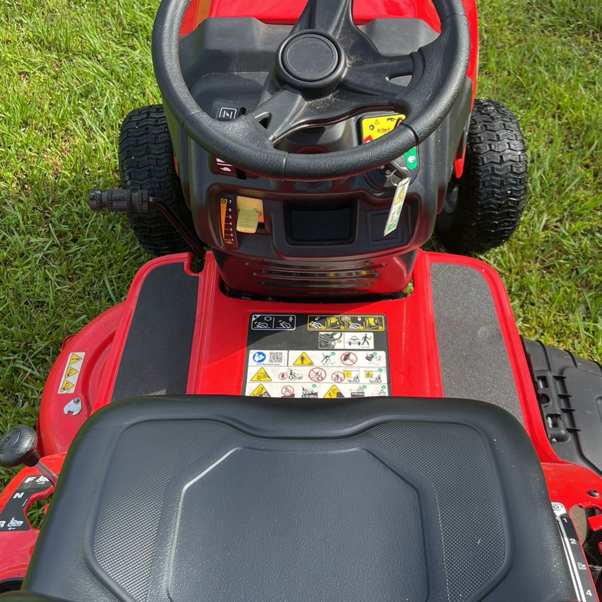 BLACK FRIDAY SALE! Riding Mover Craftsman T110 42l for Sale in