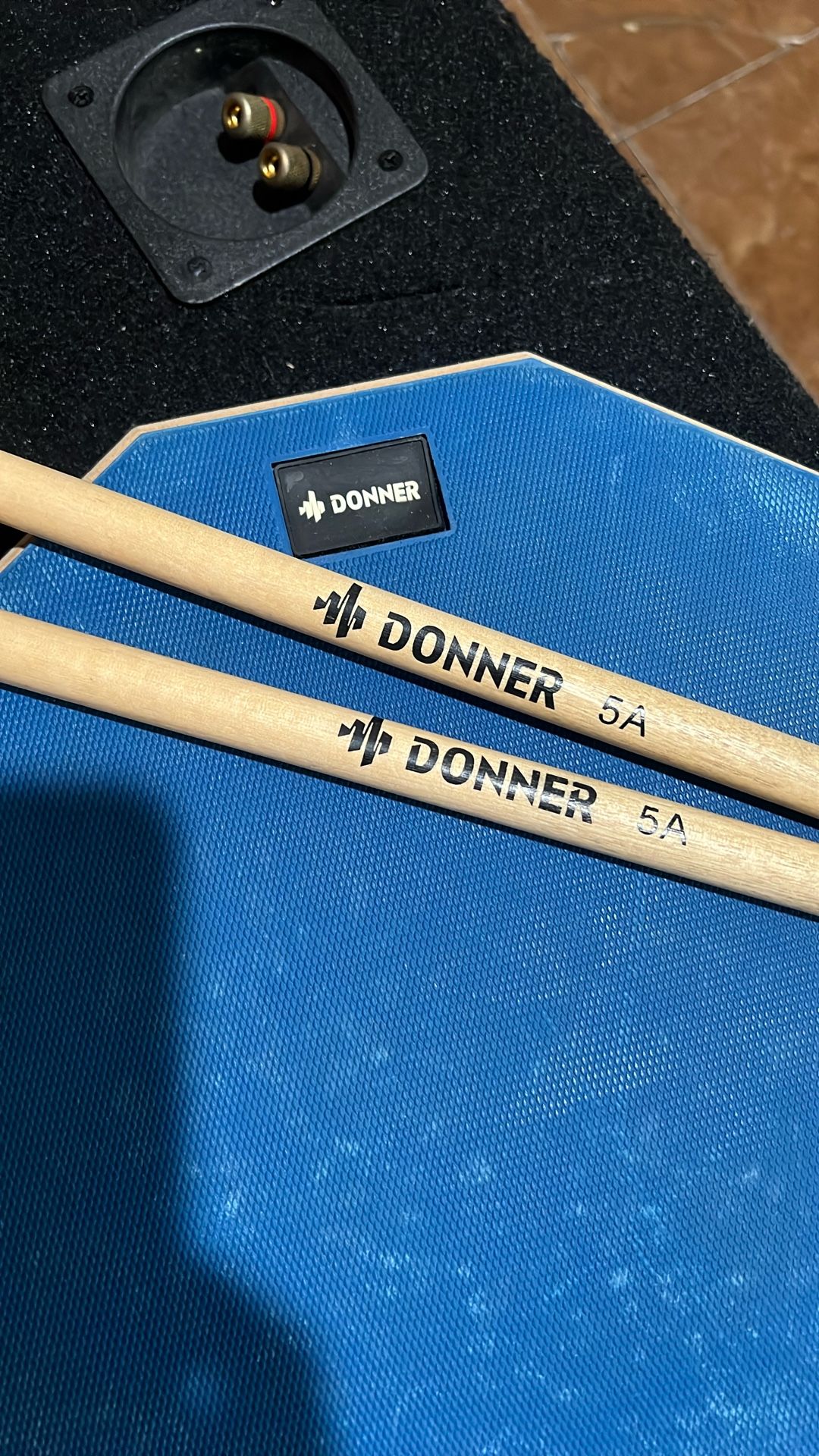 Practice Drum Pad With 2 DrumSticks Set.