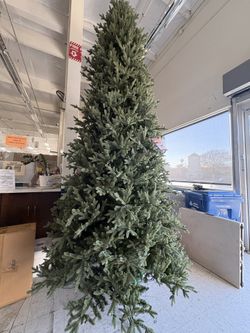 Costco Open Box 12” Pre Lit Christmas Tree