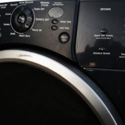 Kenmore Front loader  Washer And Dryer (Gas) Drayer 