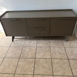 Wide Excellent Dresse+, Entertainment Table Color Grey