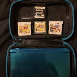 NINTENDO 3DS (games + charger included)