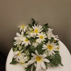 Floral centerpiece 