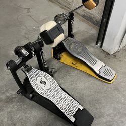 Drum Pedal,  2  Pro Model Dbl Chain Heavy Duty.  Cymbal