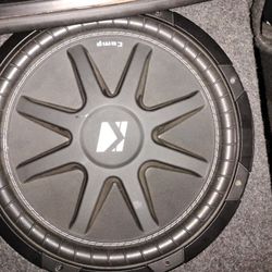 2 Kicker Comp 15" Subs In Sealed Enclosure 