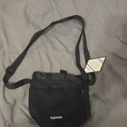 New Supreme Cinch Pouch with Tags