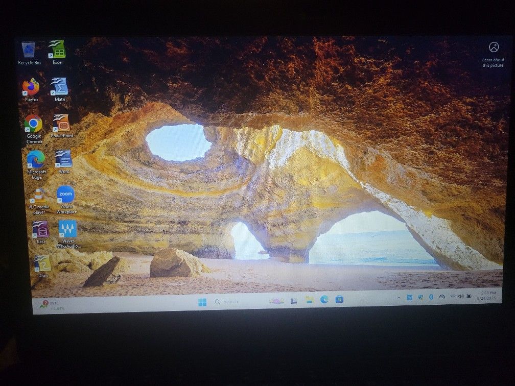 DELL LATITUDE 14" BUSINESS LAPTOP WINDOWS 11 PRO