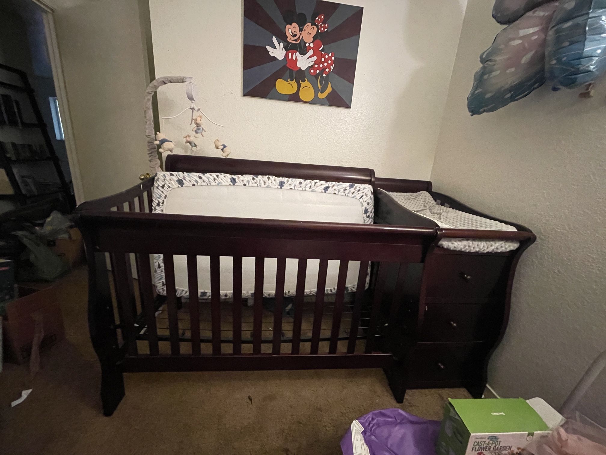 Nice Wooden Adjustable Height Crib
