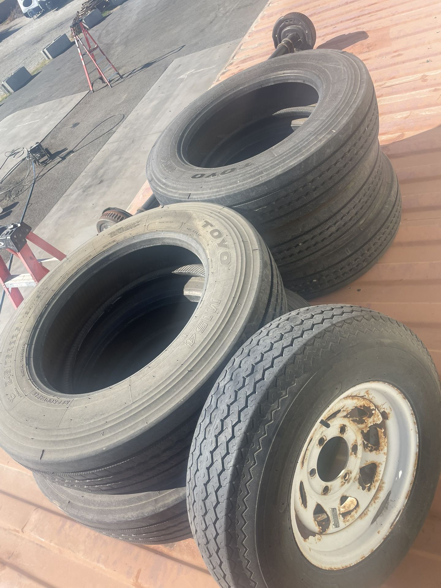 Toyo M154  245-76R22.5 X6 Semi New