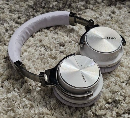 Cowin Bluetooth Headphones 