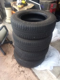 Pirelli cinturato P3000 215 /70/ R15