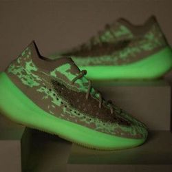 Yeezy 380 Calcite Glow Size 13