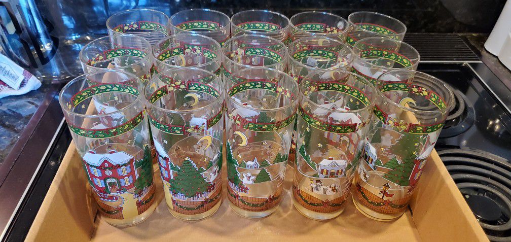 Christmas Glassware Set (16)