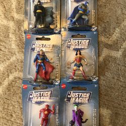 Justice league DC figures
