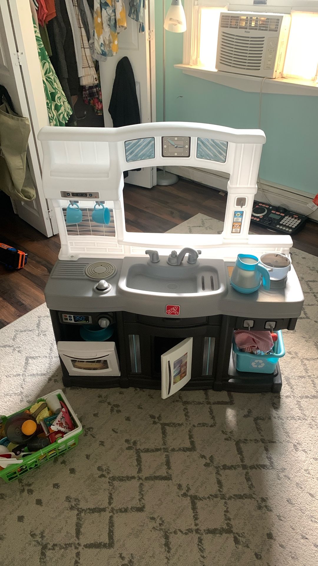 Kids Play Kitchen With Accessories 