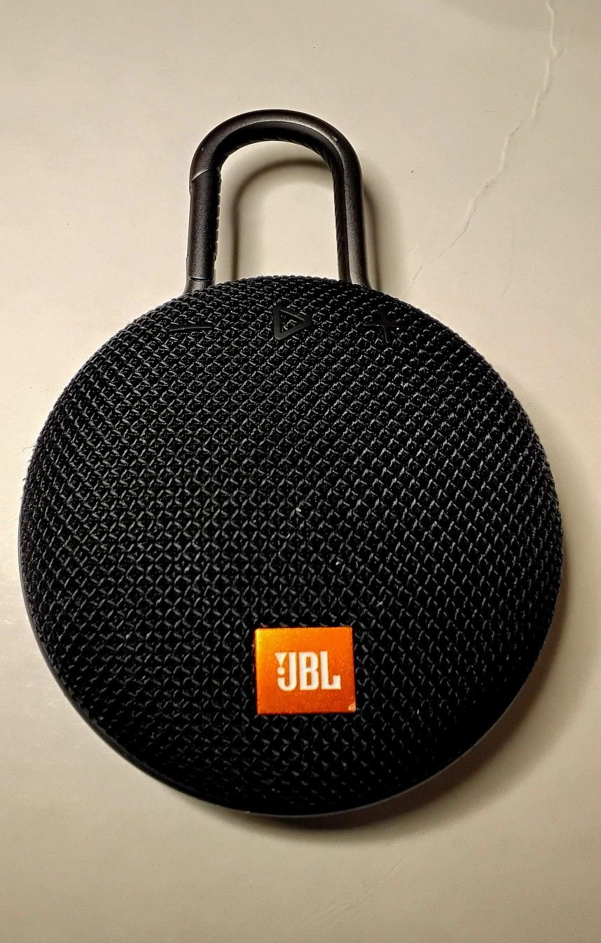 JBL Clip 3 Black Portable Bluetooth Speaker