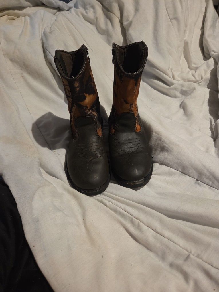 Camo Boots